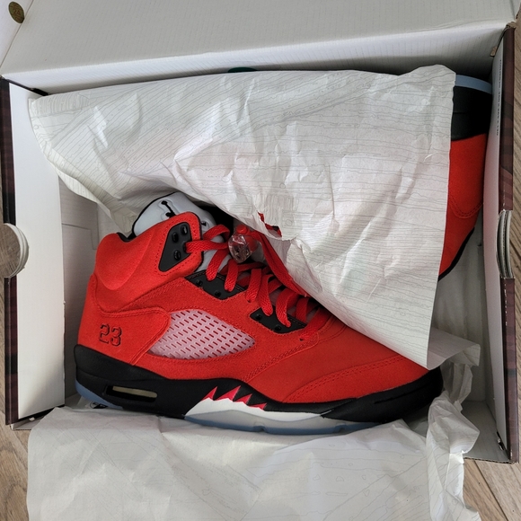 Jordan 5 Retro (Raging Bull) - Picture 6 of 10